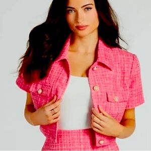Chic Pink Tweed Jacket